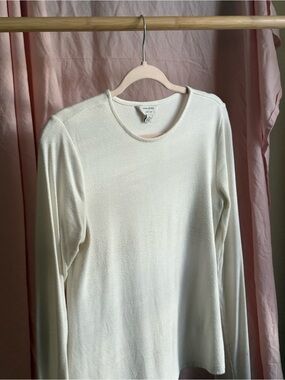 Banana Republic Cream Crewneck Long Sleeve Top